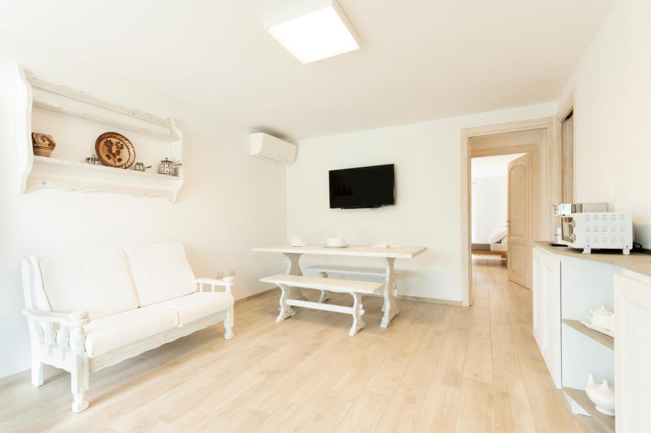 Summer Luxury Apartment Adults Only 奧爾比亞 外观 照片